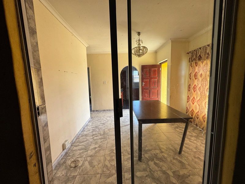 Family Home Offering Great Potential - Photo 7