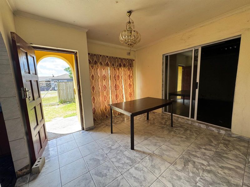 Family Home Offering Great Potential - Photo 6