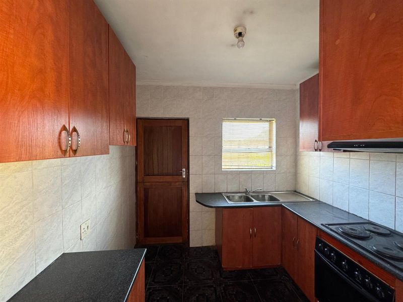 Family Home Offering Great Potential - Photo 3