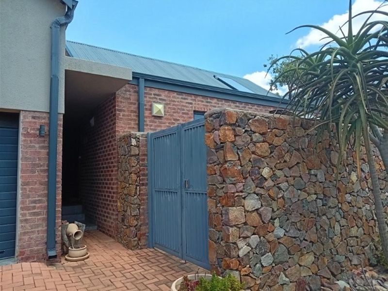 House For Sale in Negester Klein-Kariba, Bela Bela - Photo 7