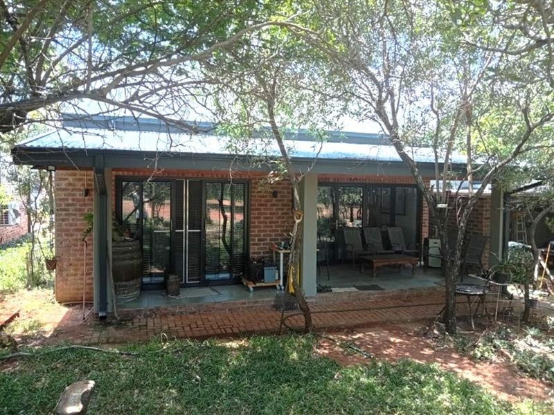 House For Sale in Negester Klein-Kariba, Bela Bela - Photo 3