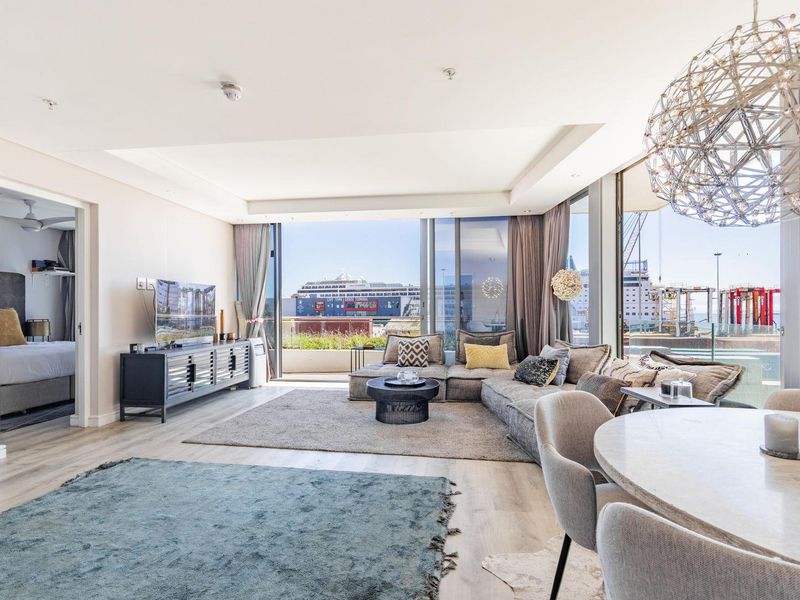 Two Bedroom Corner Apartment with Balcony in the Yacht Club - Photo 2