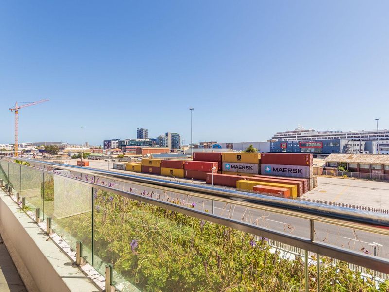 Two Bedroom Corner Apartment with Balcony in the Yacht Club - Photo 8