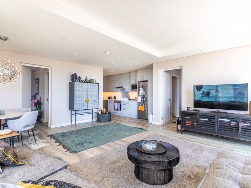 Two Bedroom Corner Apartment with Balcony in the Yacht Club - Photo 5