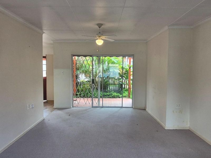 The Perfect 2 Bedroom Single Level Townhouse in Bergville Retirement Complex - Photo 7