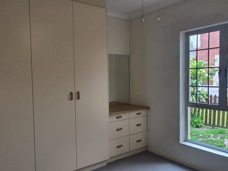 The Perfect 2 Bedroom Single Level Townhouse in Bergville Retirement Complex - Photo 6