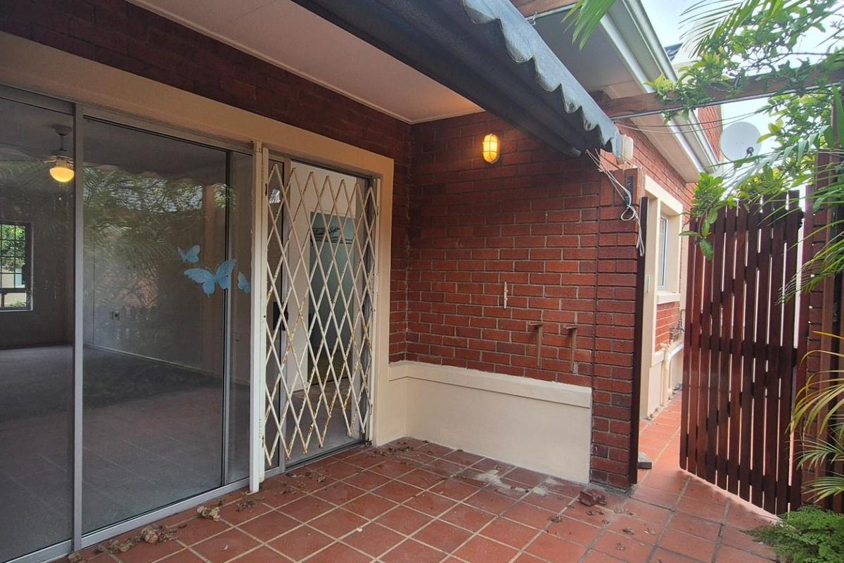 The Perfect 2 Bedroom Single Level Townhouse in Bergville Retirement Complex - Photo 3
