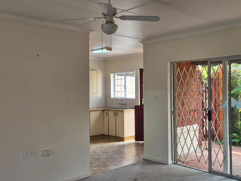 The Perfect 2 Bedroom Single Level Townhouse in Bergville Retirement Complex - Photo 9