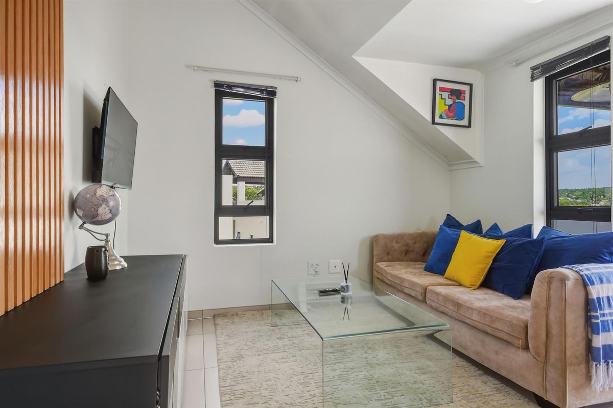 Fully furnished apartment For Sale in Dainfern, Sandton - Photo 3