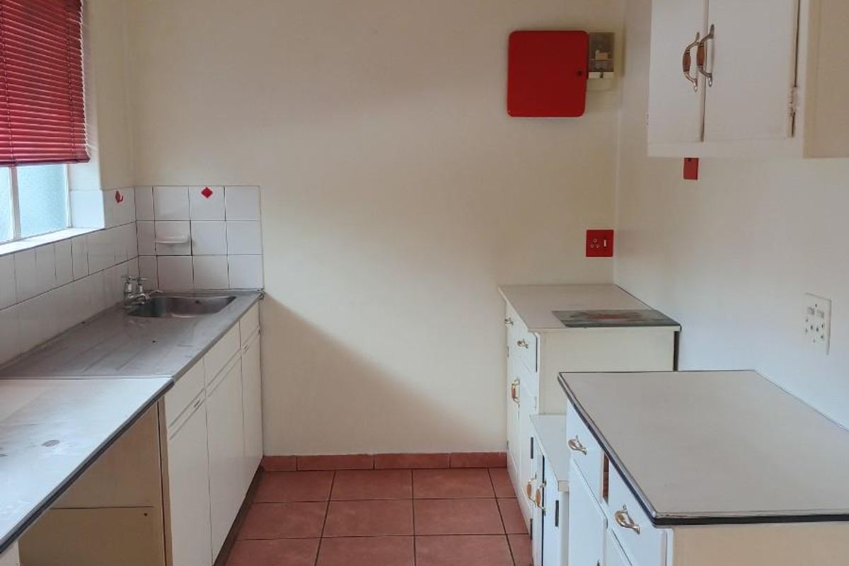 Apartment Sold in Dunsevern Johannesburg - Photo 2