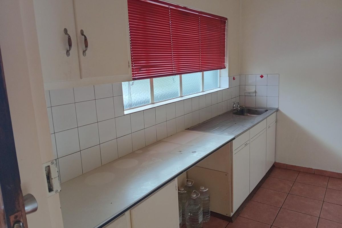 Apartment Sold in Dunsevern Johannesburg - Photo 5