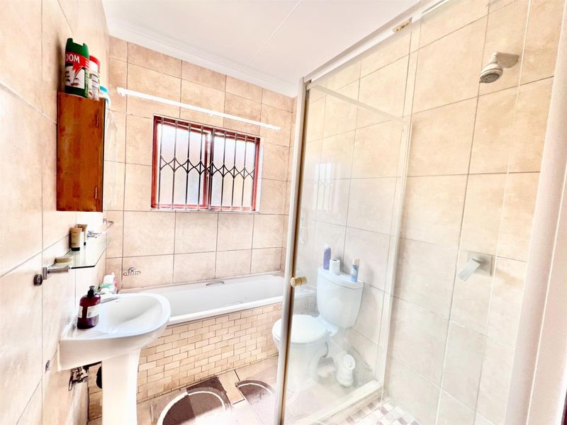 Apartment For Sale in Midrand - Photo 10