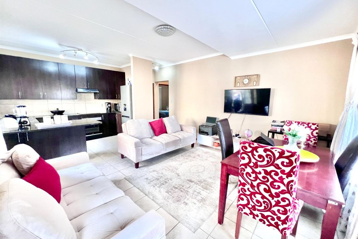 Apartment For Sale in Midrand - Photo 4
