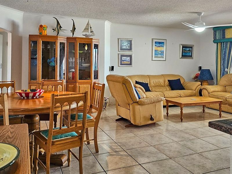 SEA Splendor 3 Bedroom Penthouse - Photo 5