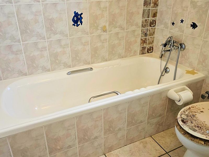 SEA Splendor 3 Bedroom Penthouse - Photo 9