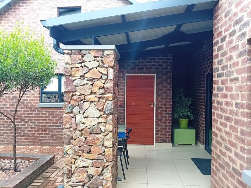 House For Sale in Negester Klein-Kariba, Bela Bela - Photo 9