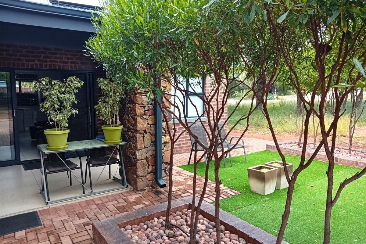 House For Sale in Negester Klein-Kariba, Bela Bela - Photo 3