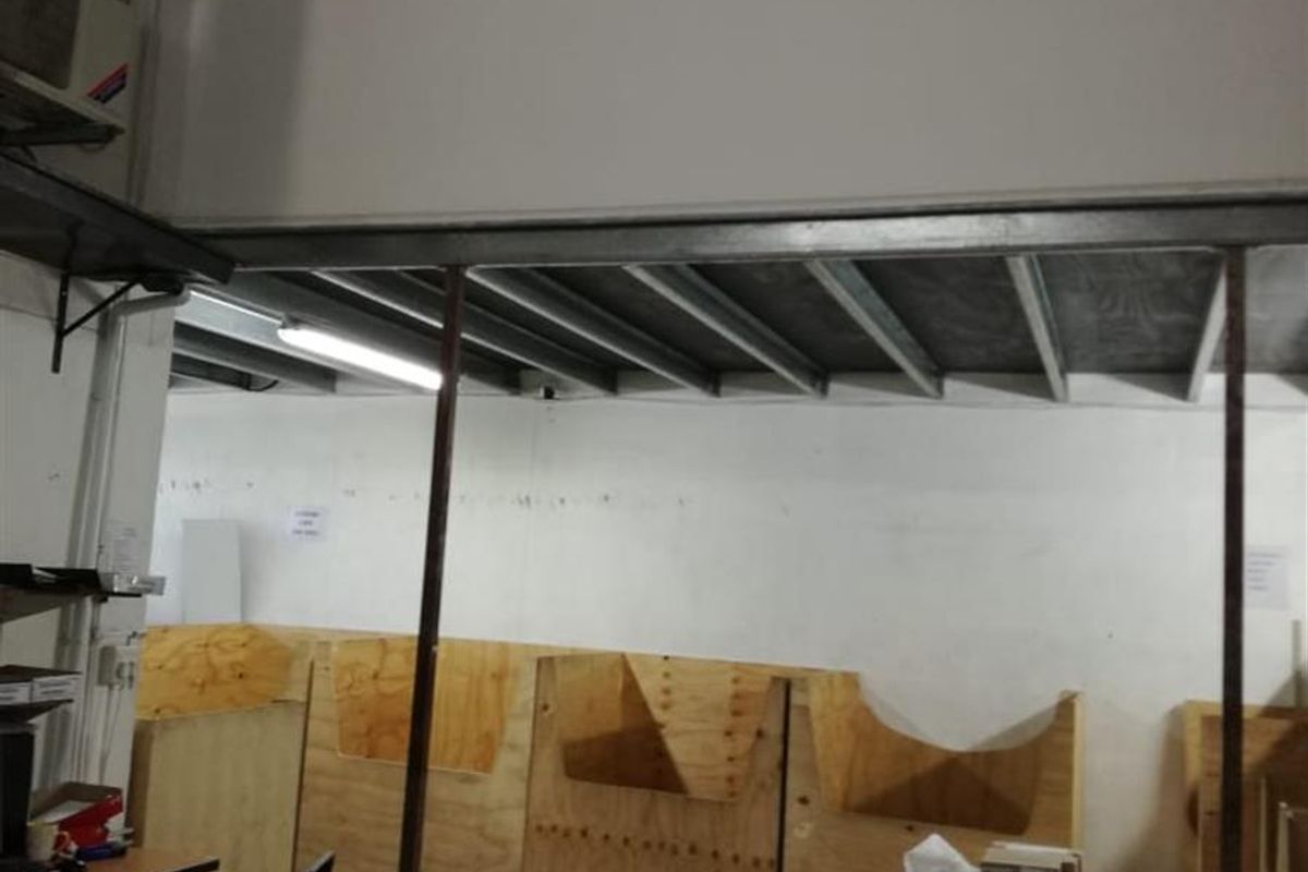 Warehouse to let in Riverhorse. - Photo 4