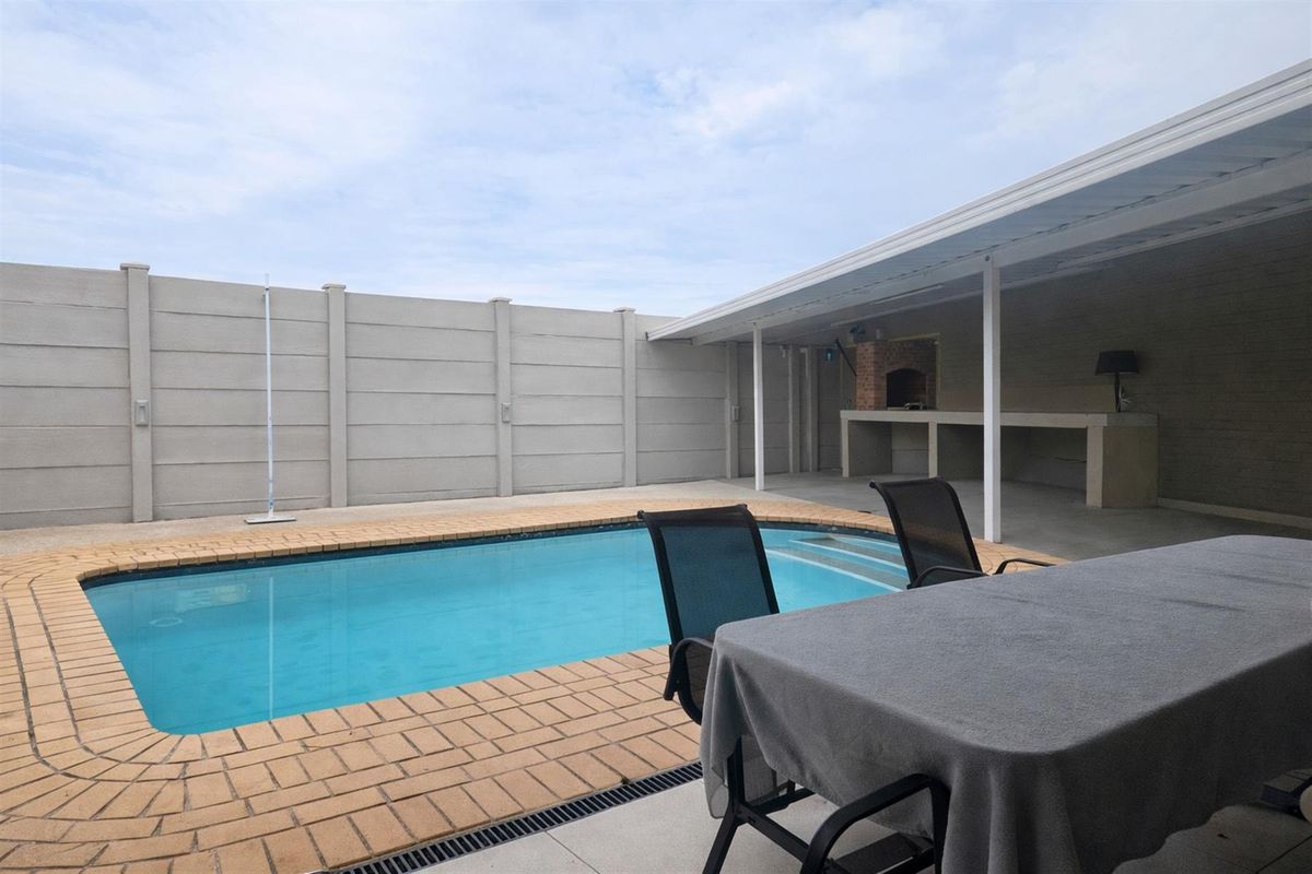 House For Sale in Arboretum, Richards Bay, KwaZulu Natal - Photo 2