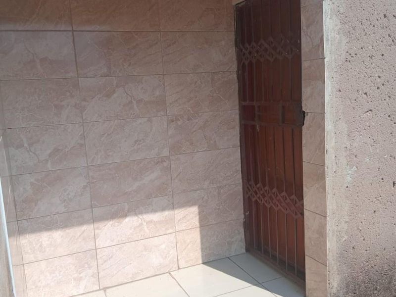 Three bedroom house For Sale in Mankweng, Polokwane - Photo 7