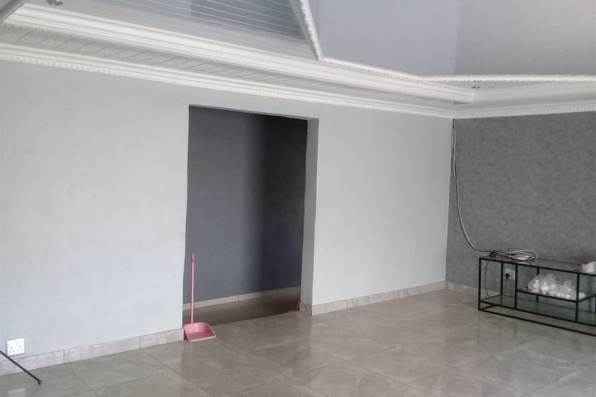 Three Bedroom House For Sale in Mankweng, Polokwane - Photo 2
