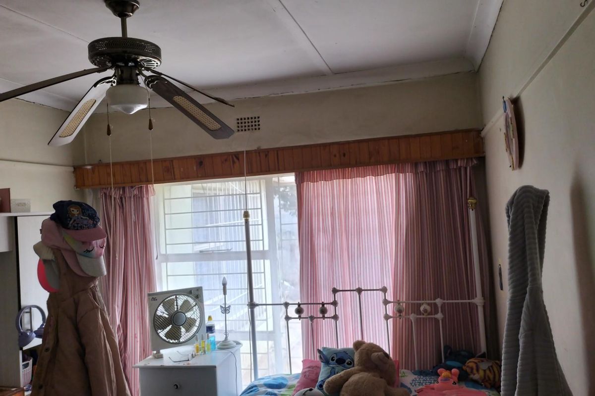 Fixer -Upper House For Sale in Welkom - Photo 5