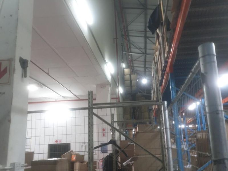 Warehouse to let in Riverhorse in secure park close to N2 - Photo 5