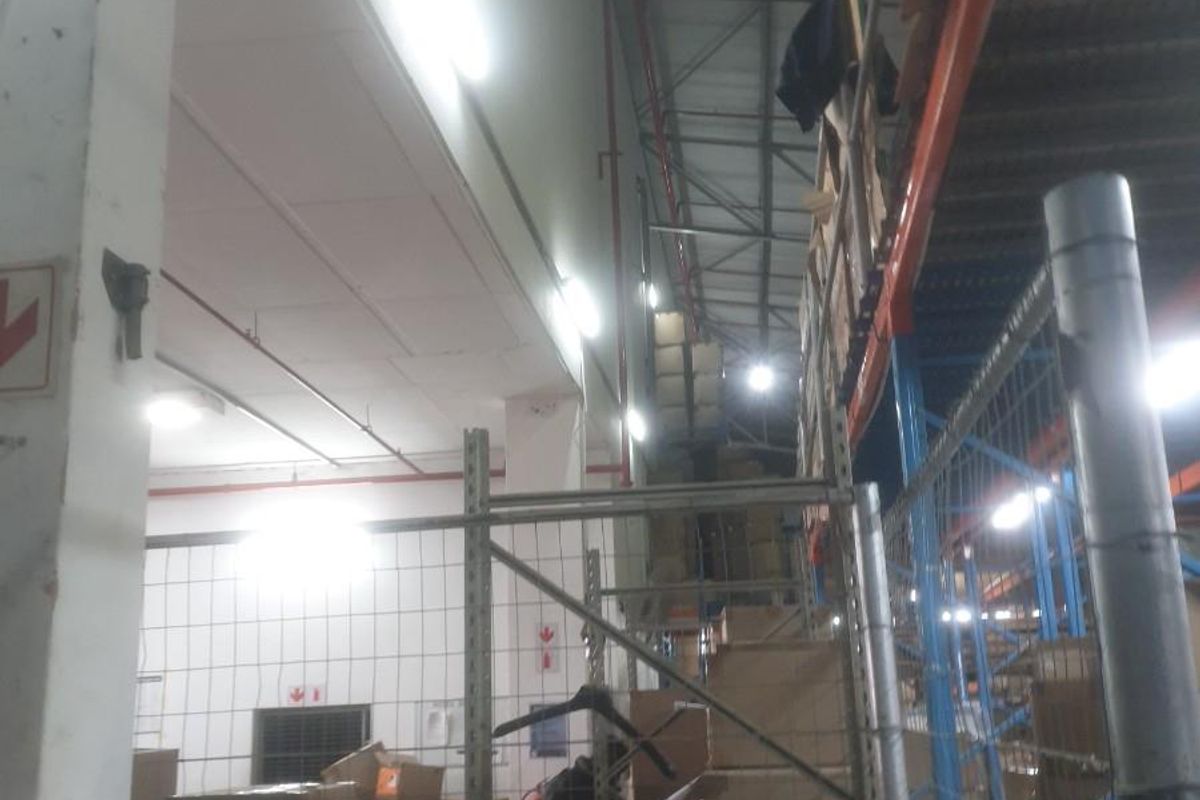 Warehouse to let in Riverhorse in secure park close to N2 - Photo 5