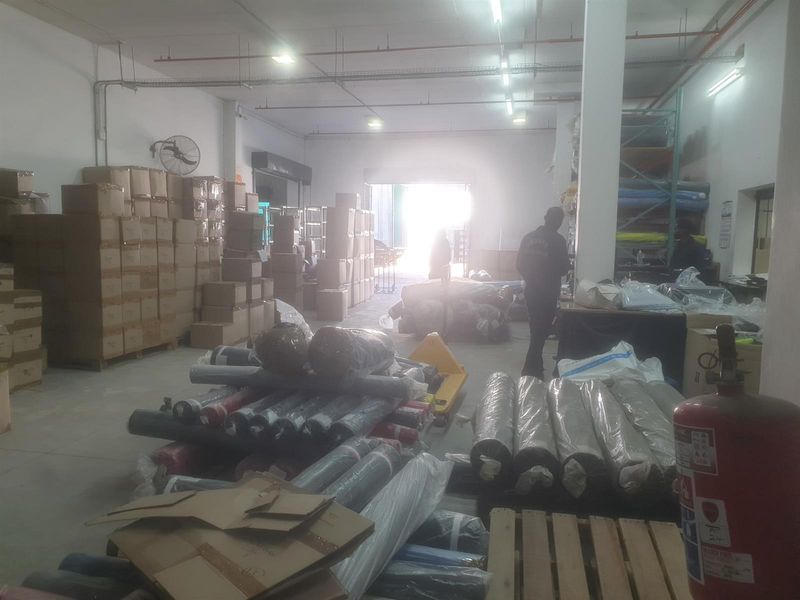 Warehouse to let in Riverhorse in secure park close to N2 - Photo 7