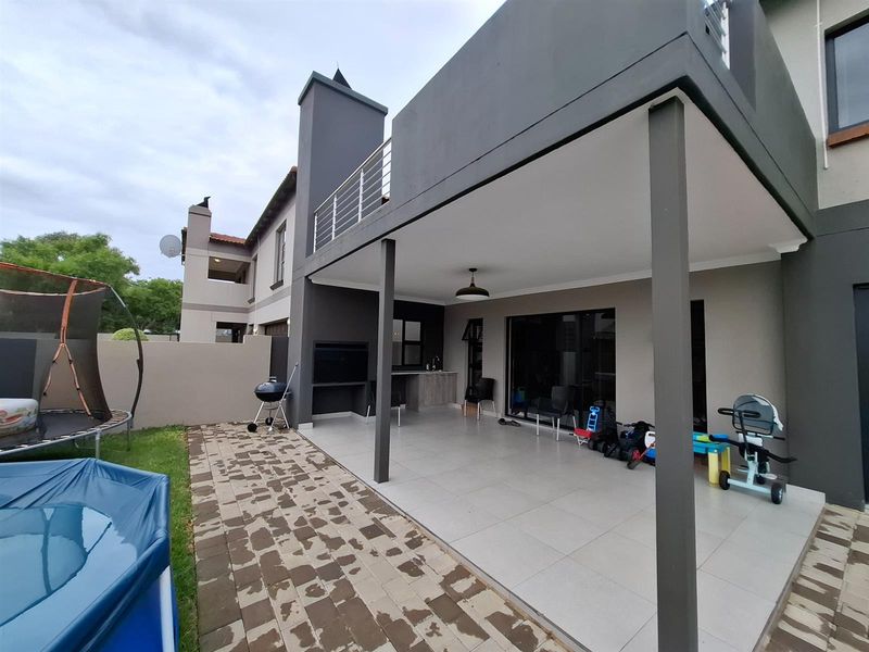 For Sale Luxury Double storey house Security complex - Photo 1