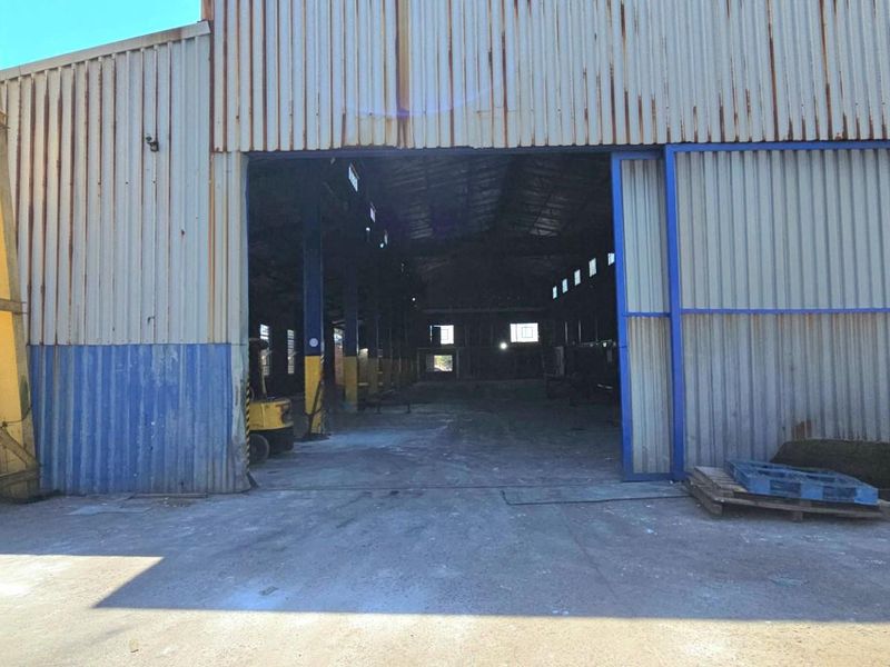 High-Volume Industrial Workshop To Let - Built for Serious Business - Photo 2