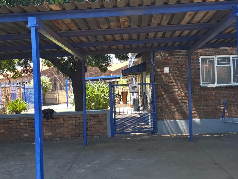 High-Volume Industrial Workshop To Let - Built for Serious Business - Photo 3