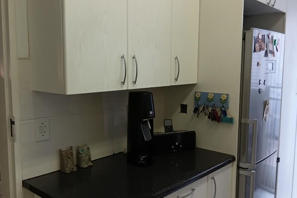 Duplex 3Bed,2Bath Apartment To Rent in Bryanston, Sandton - Photo 5