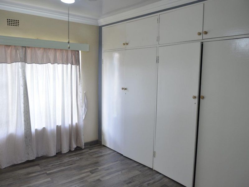 New on the market in Sonlandpark this dream 3 bed family house with flat-ideal for extended family. - Photo 5