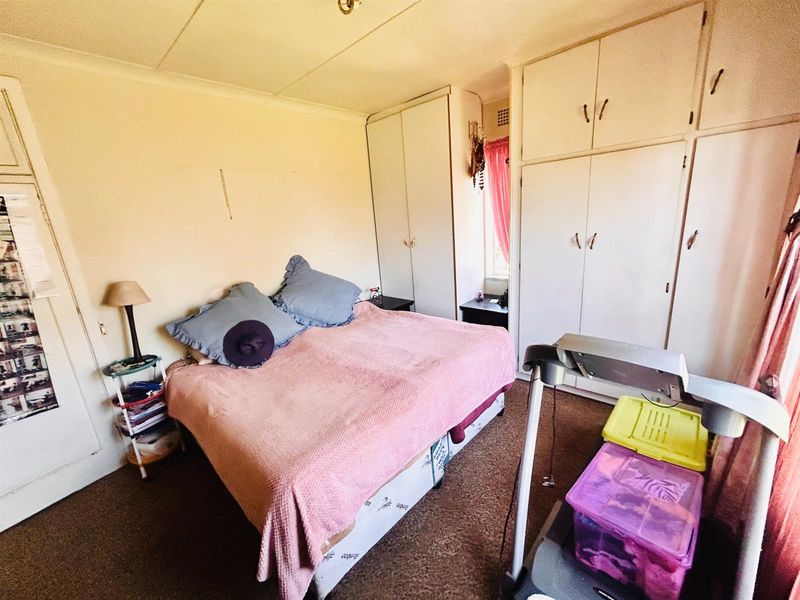 3 Bedroom House for Sale in South Hills - Photo 10