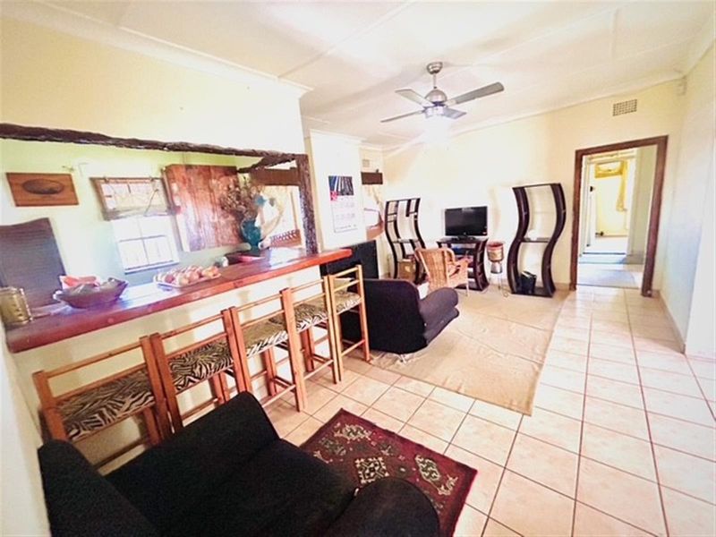 3 Bedroom House for Sale in South Hills - Photo 5