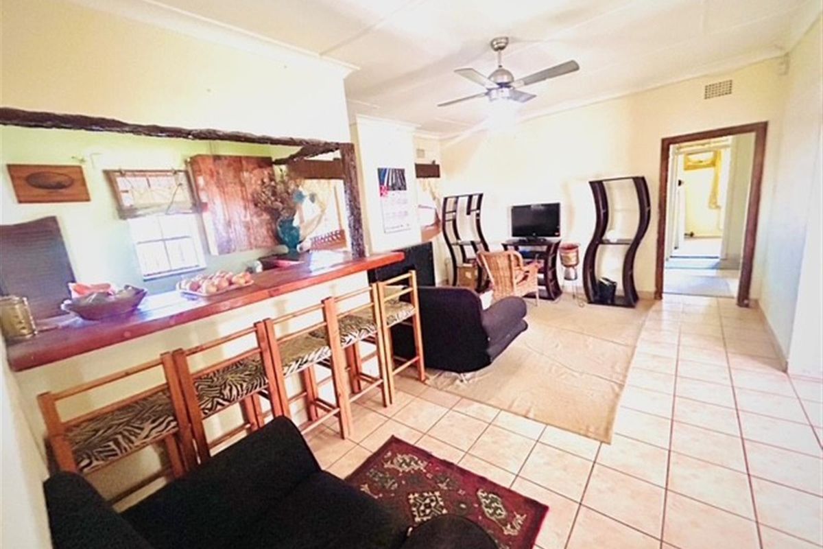 3 Bedroom House for Sale in South Hills - Photo 5