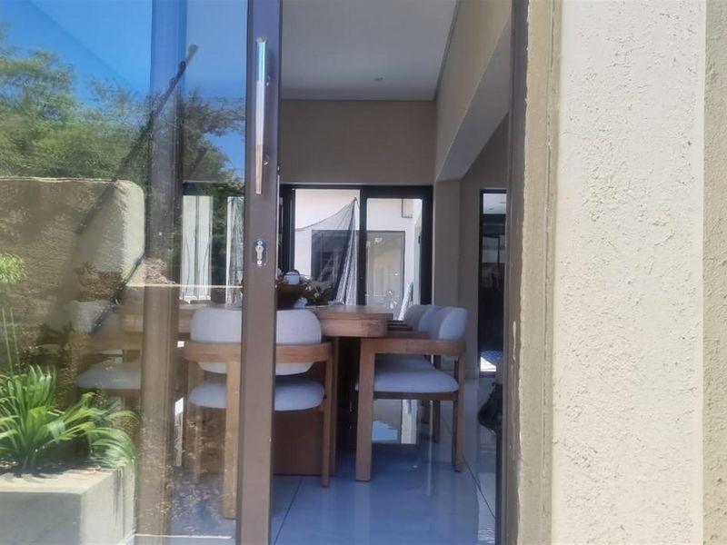 House For Sale in Nelspruit Ext 11, Nelspruit - Photo 2