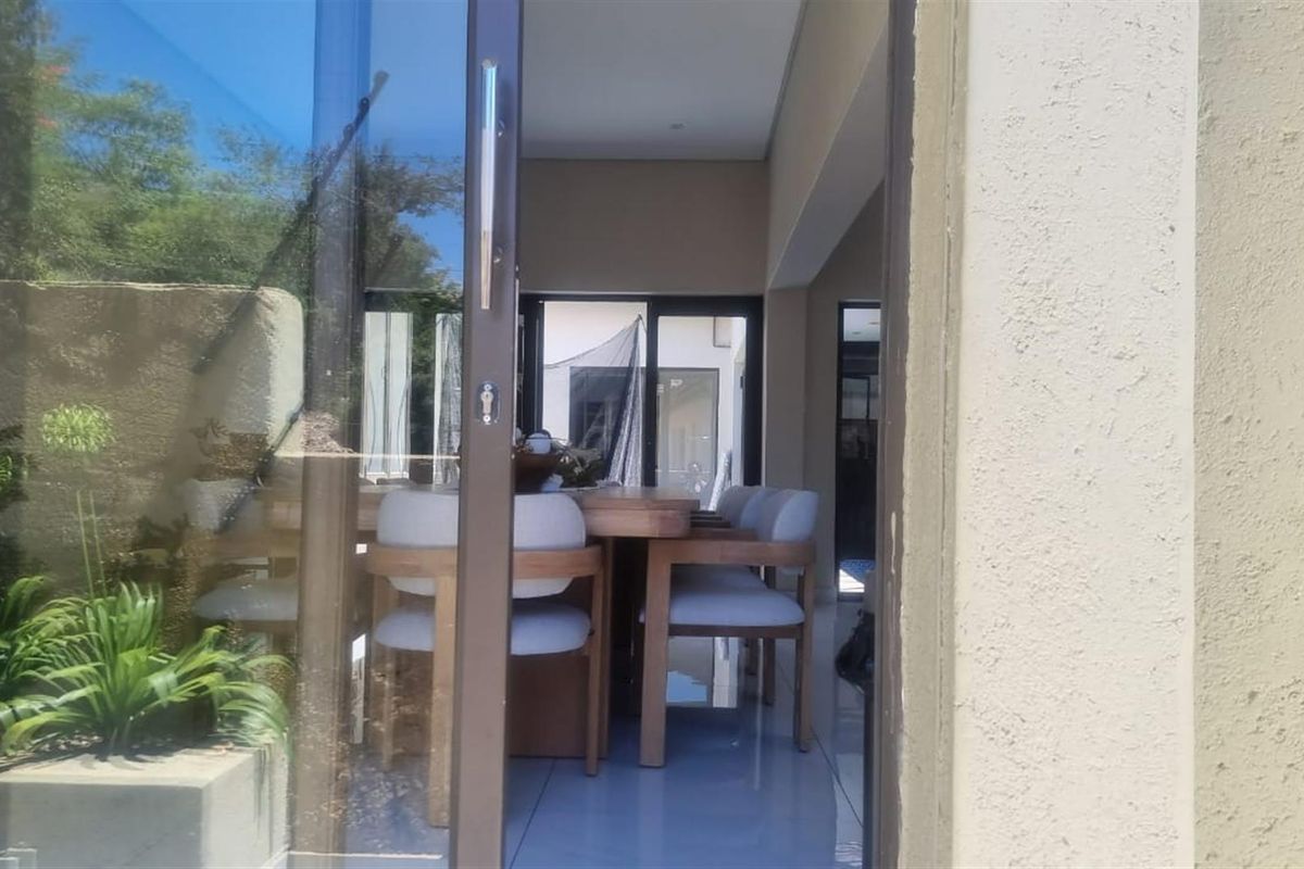 House For Sale in Nelspruit Ext 11, Nelspruit - Photo 2