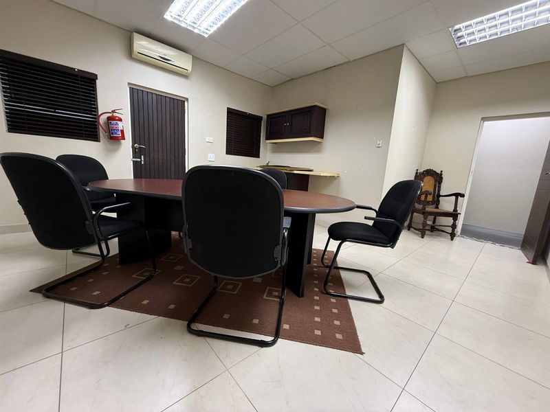 Central Southbroom Commercial Space with reliable power backup - Photo 7