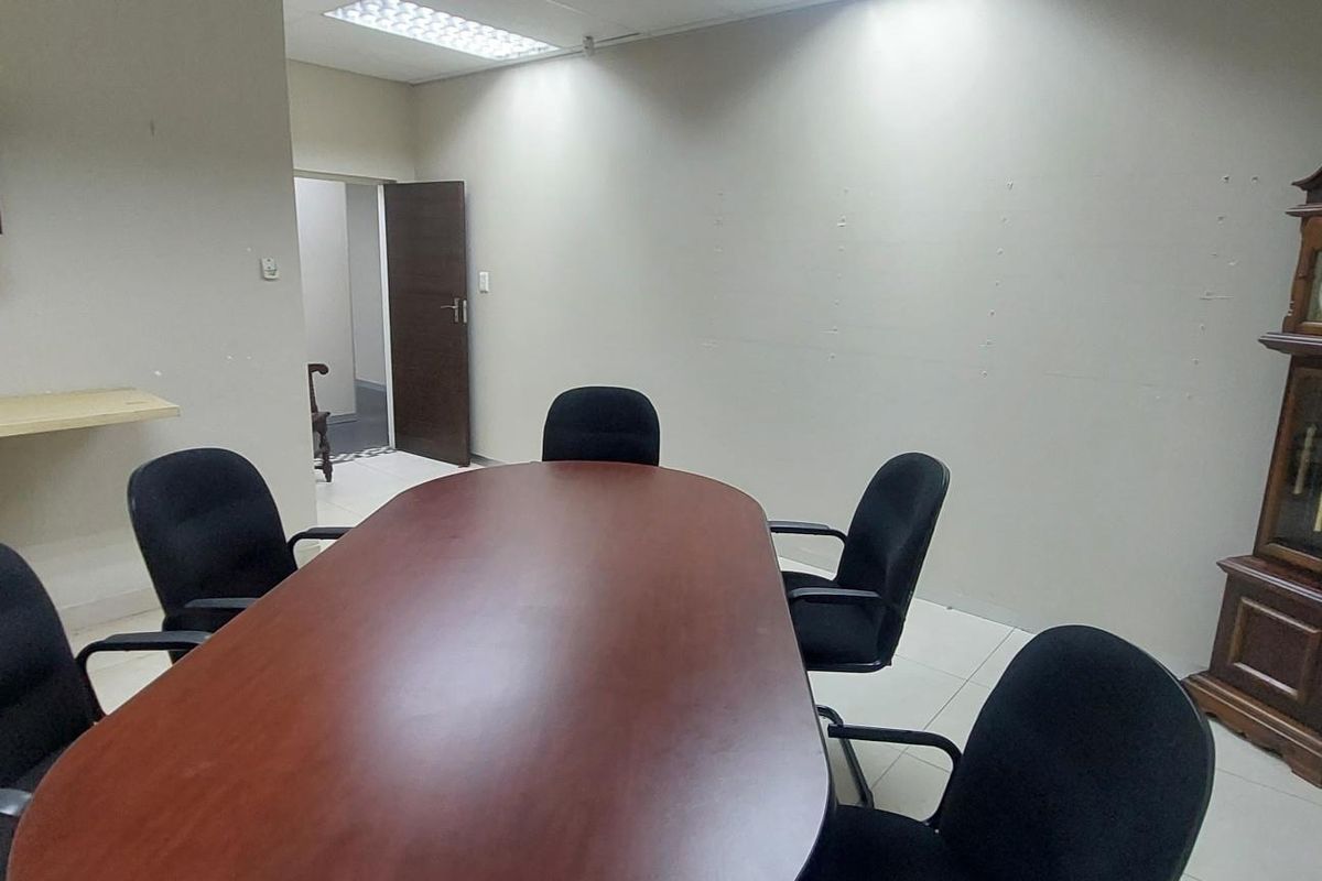 Central Southbroom Commercial Space with reliable power backup - Photo 5