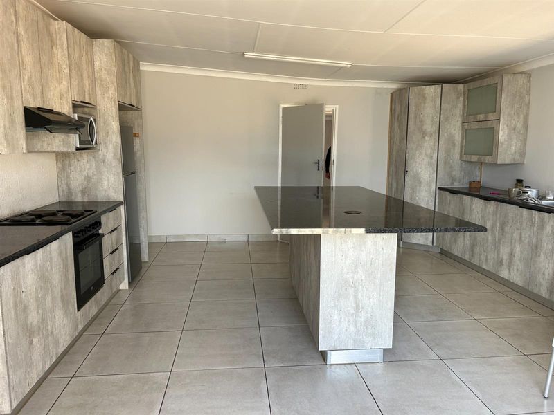 Brand New Warehouse to rent in Pomona - Close to OR Tambo International Airport - Photo 4