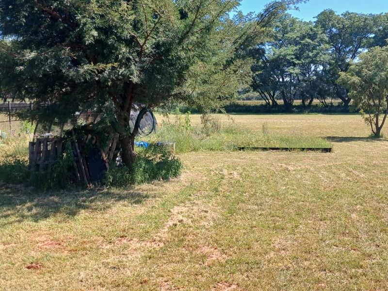 Spacious 3 Bedroom Family Home for Sale in Strydfontein Pretoria Gauteng - Photo 8