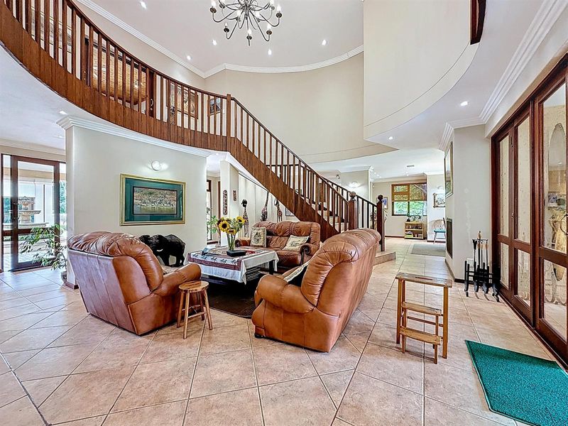 Upmarket Mooikloof Equestrian Family Home with Flat, Solar and Borehole - Photo 5