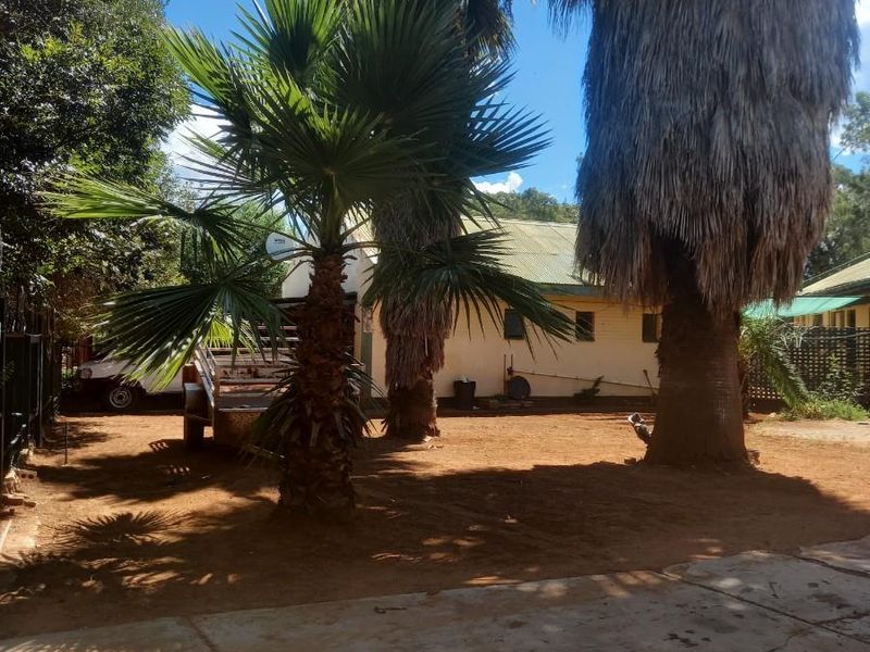 House For Sale in Hartswater - Photo 2