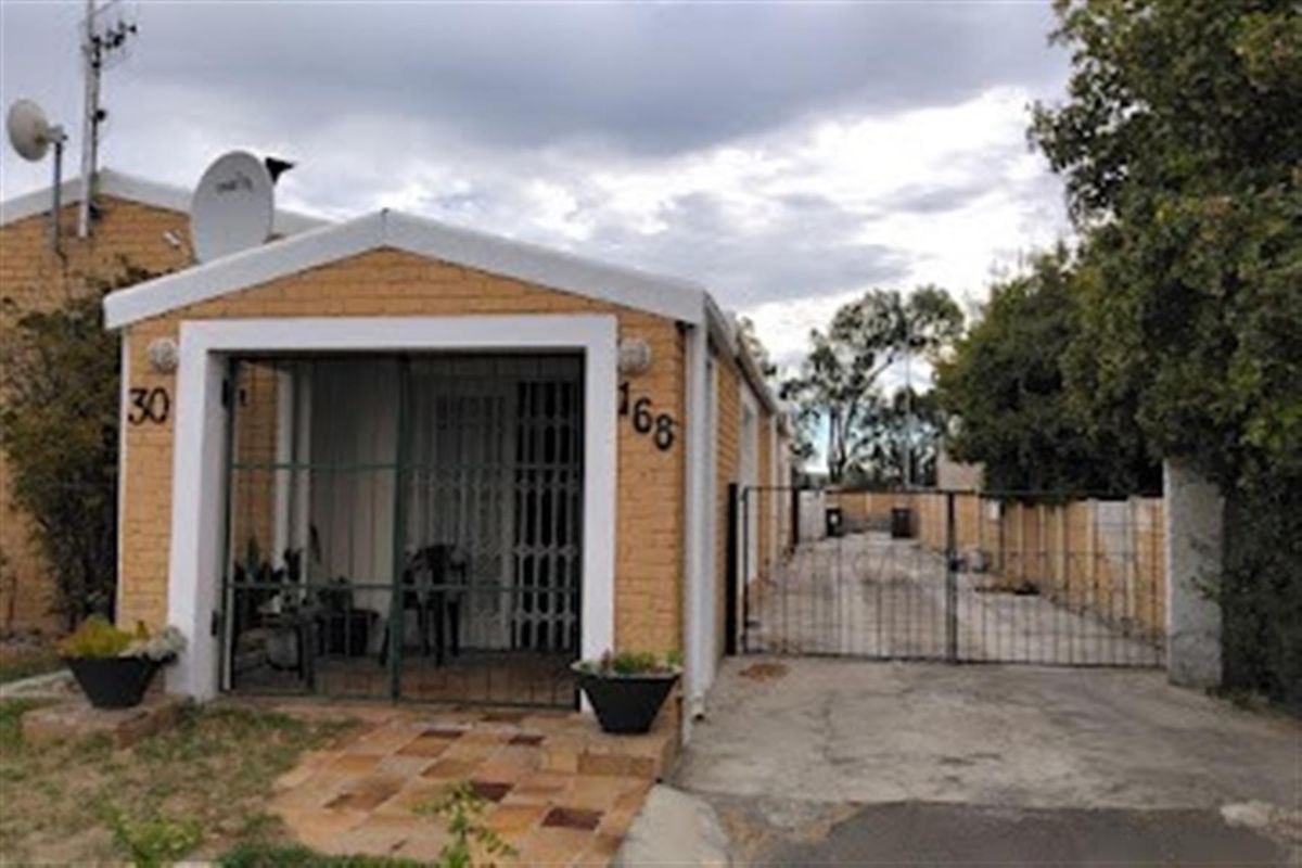 House For Sale In Croydon - Photo 3