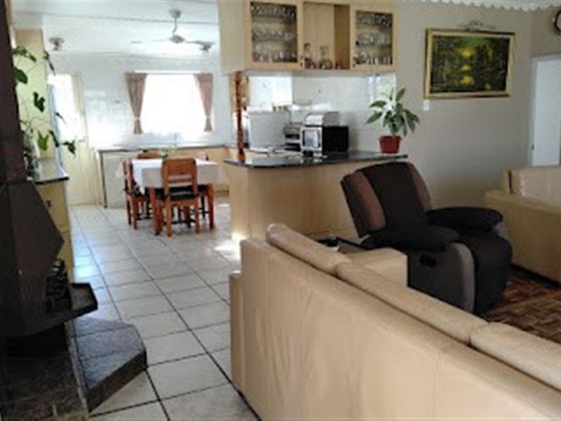 House For Sale In Croydon - Photo 6