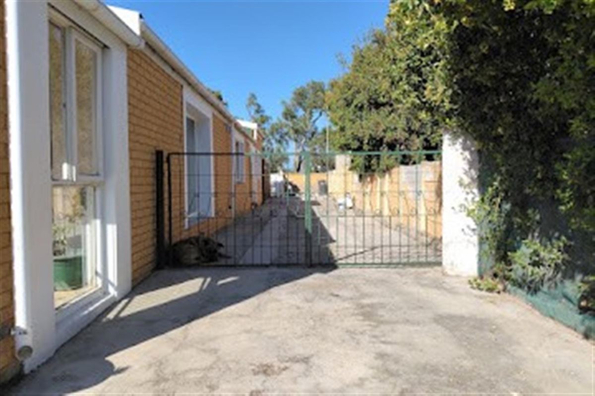 House For Sale In Croydon - Photo 4