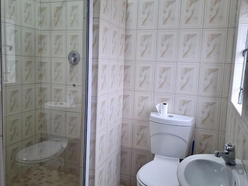 Cottage To Rent in Cotswold, Port Elizabeth - Photo 8