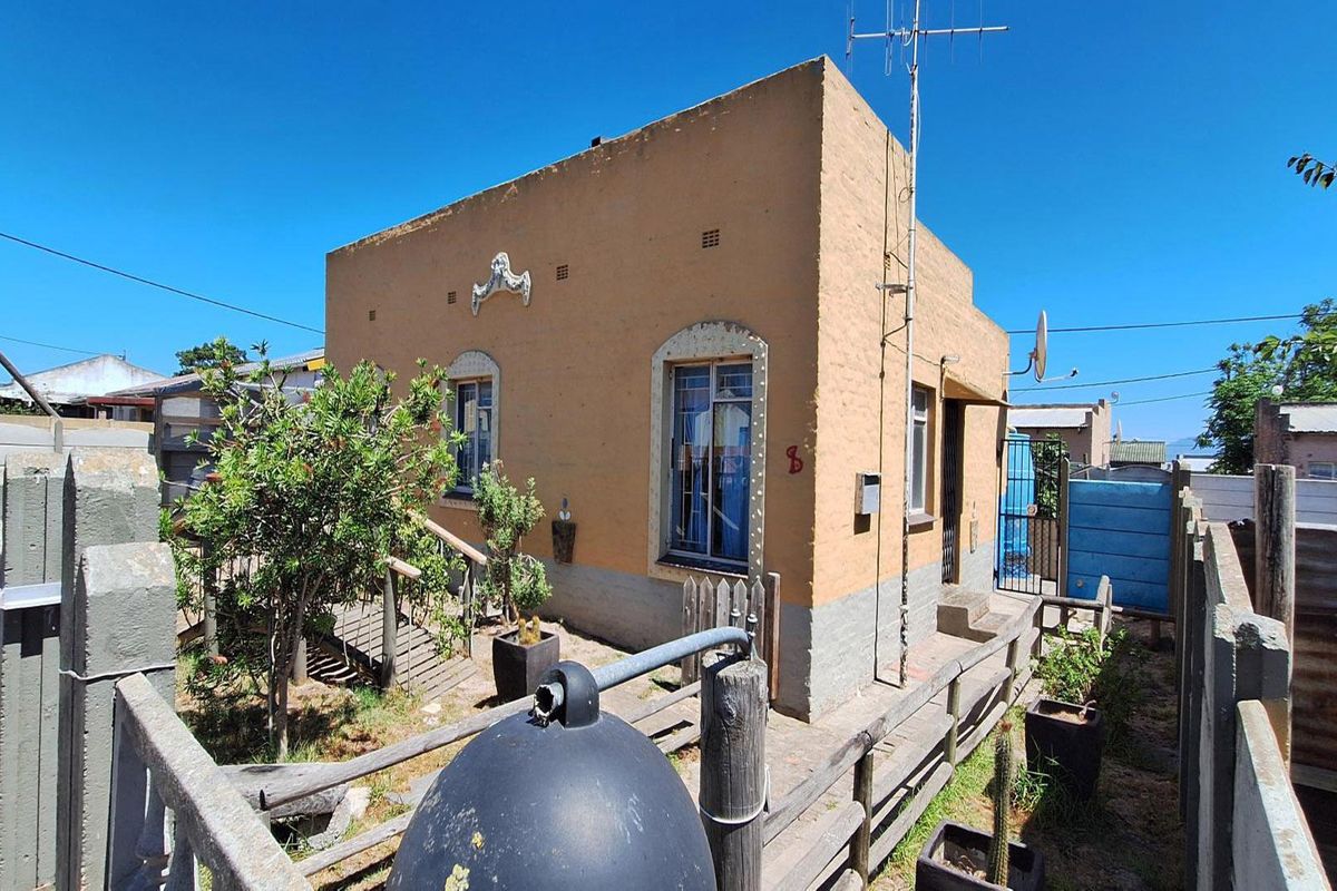 3 Bedroom Home in Albertinia - Investment Opportunity - Photo 4